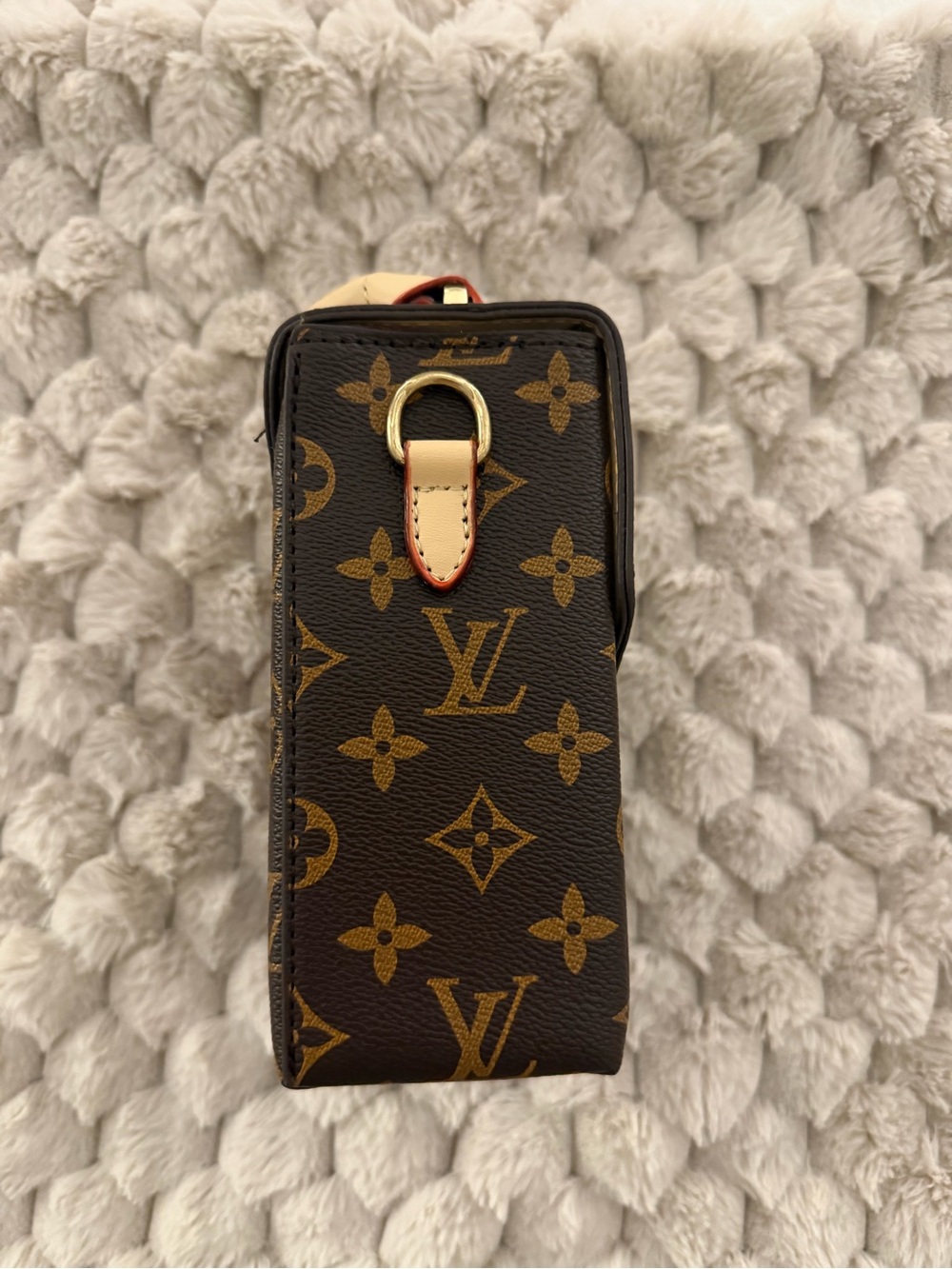 LV monogram trunk crossbody handbag - Picture 2 of 6